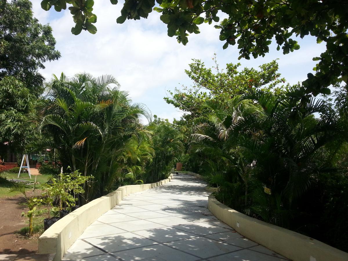 Hiranya Nature Retreat Daulatabad Exterior photo